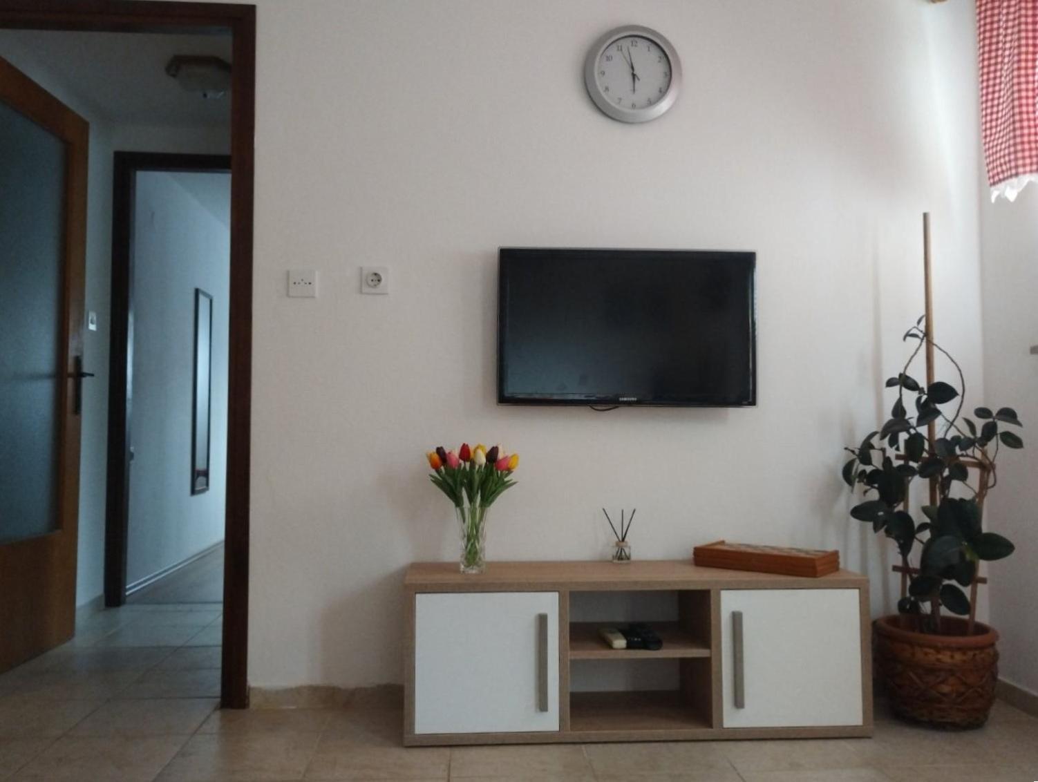 Apartman Tri palme Gabonjin Bagian luar foto