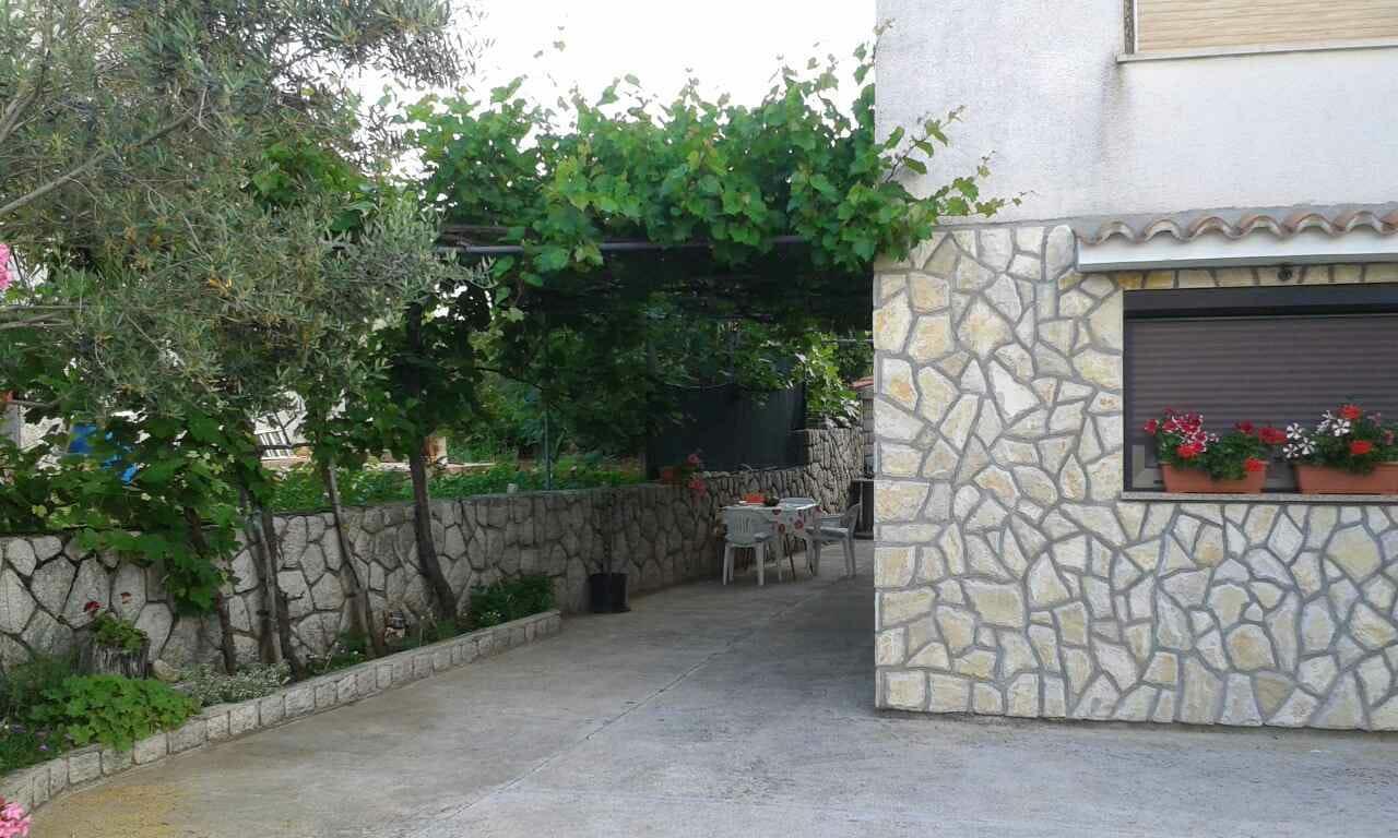 Apartman Tri palme Gabonjin Bagian luar foto