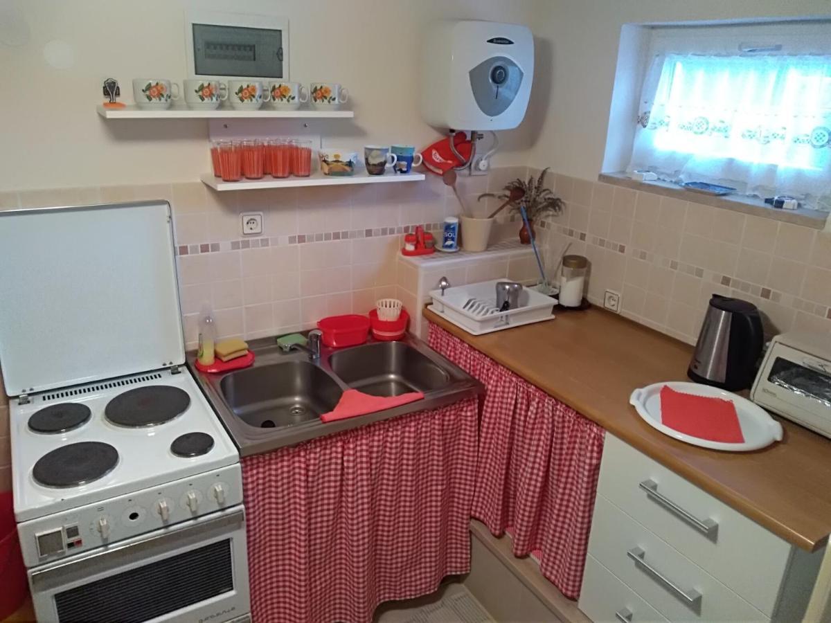 Apartman Tri palme Gabonjin Ruang foto
