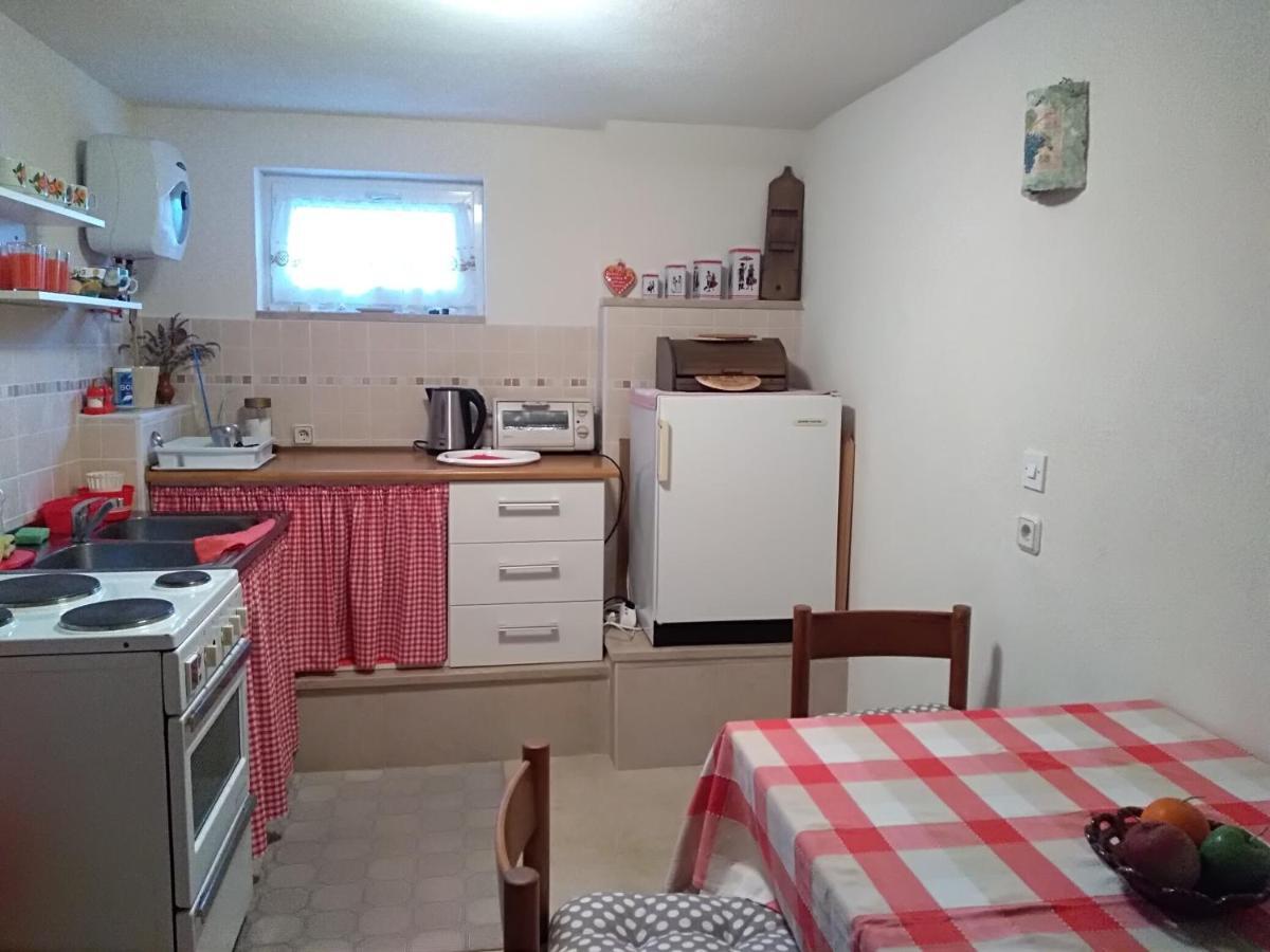 Apartman Tri palme Gabonjin Ruang foto